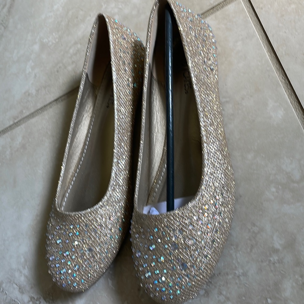 7.5 Hot Cakes Brand new - never worn